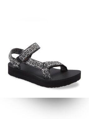 Teva Midform Universal Dorinda White Black Leopard Size 7 Animal Print Outdoors